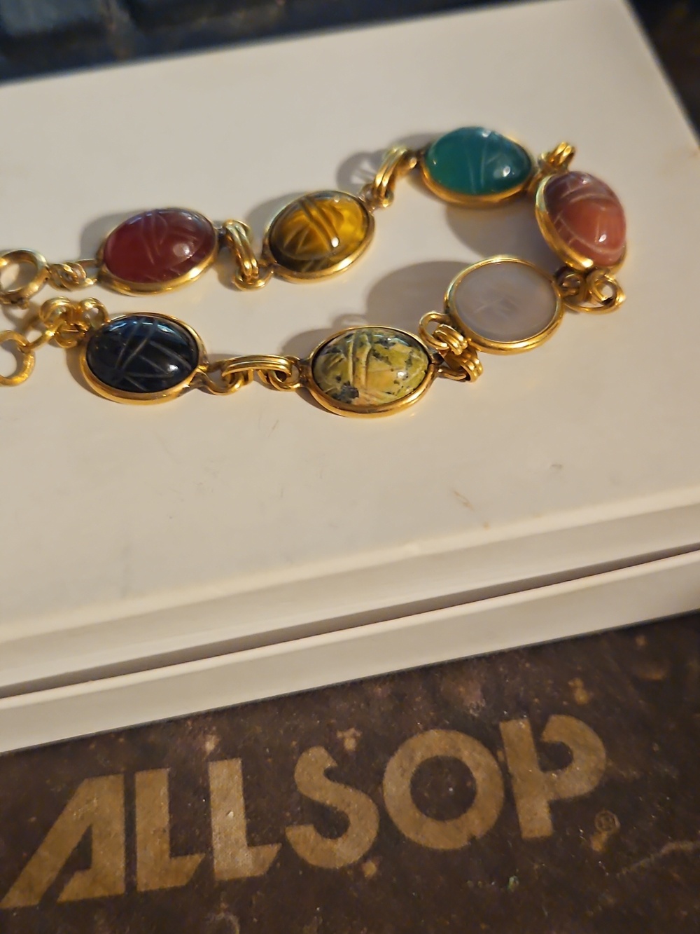 1/20 12k Gold Filled Lucite Beetle Scarab Bracelet. - Picture 3 of 3